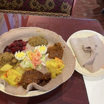 Lalibela Ethiopian Restaurant - Lalileba platter - Ethiopian Near Me - Toronto, Ontario Lalibela Ethiopian Restaurant - Lalileba platter - Ethiopian Near Me - Toronto, Ontario