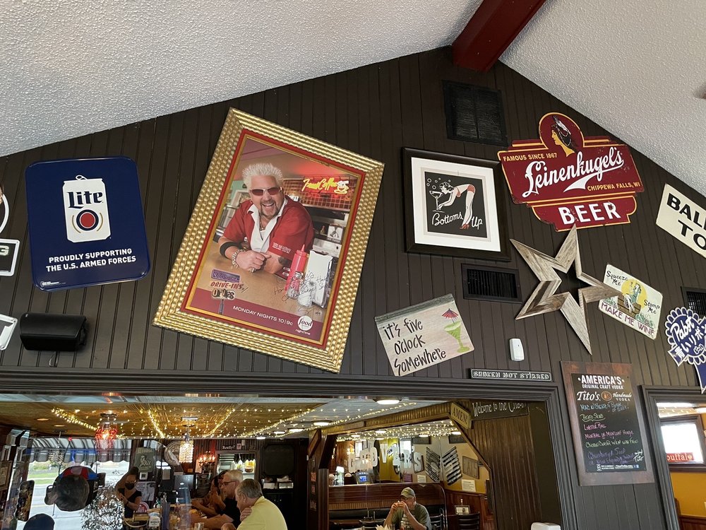 Grovers Bar & Grill