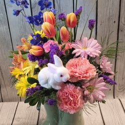 Darlene's Flowers - Easter bunny arrangement