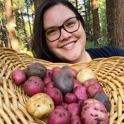 Elevated Gardening - Tina with some of her growbag potato harvest