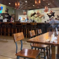 Iron Chest Steakhouse - Bar Spot