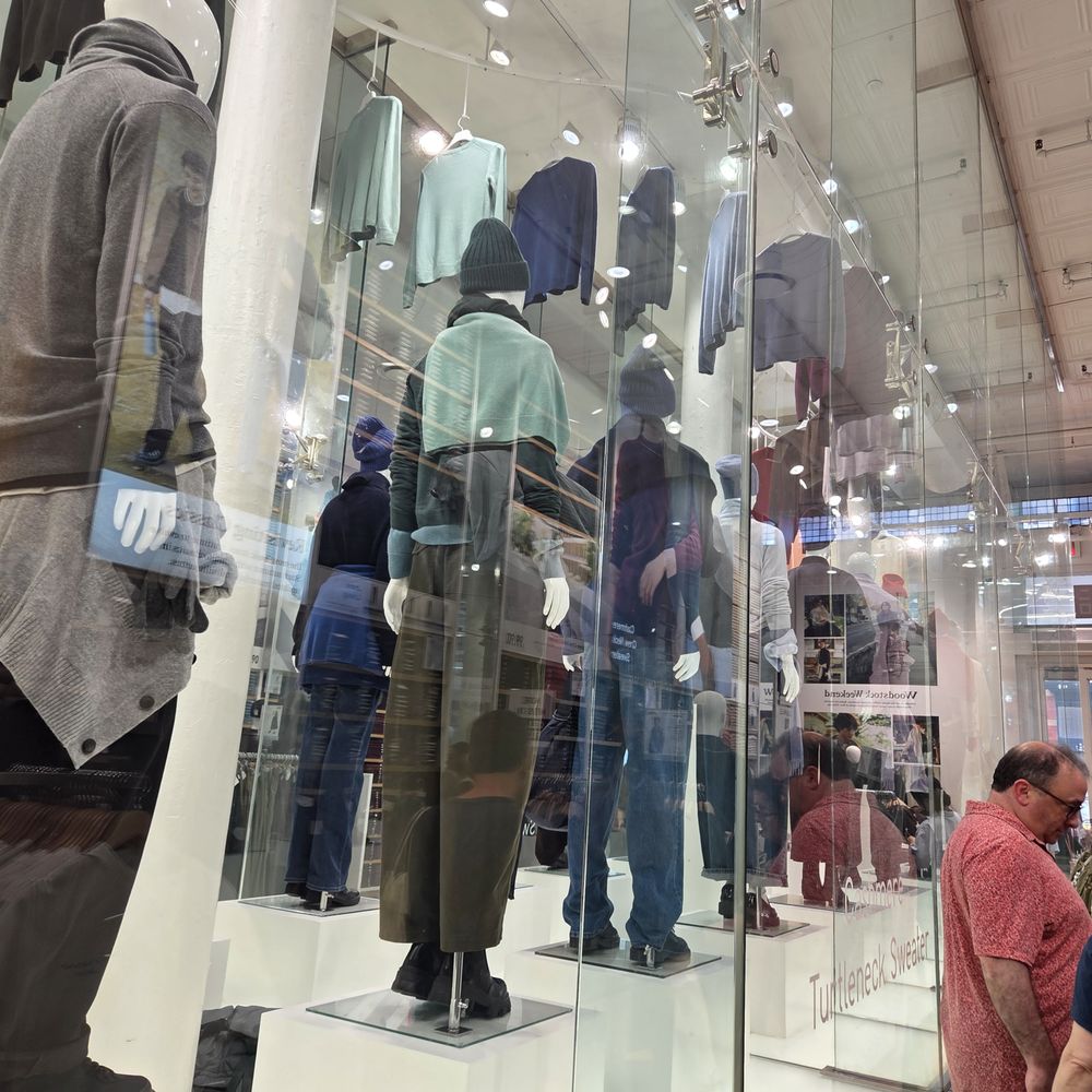 Uniqlo Soho - Main level - Women's Clothing Near Me - New York, New York Uniqlo Soho - Main level - Women's Clothing Near Me - New York, New York