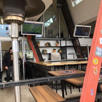 Torchy's Tacos - Outdoor bar and seating -- heat lamps for the thin blooded. - Tacos Near Me - Austin, Texas
