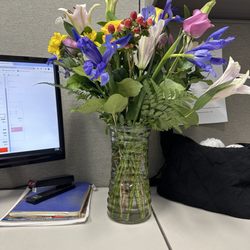 A Bella Mia Flowers - Messy arrangement