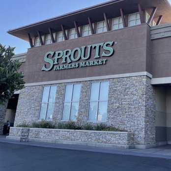 Sprouts Farmers Market - Outside view - Grocery Near Me - Walnut Creek, California