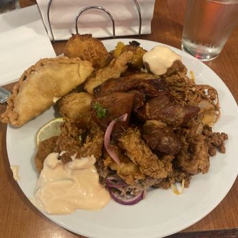El Sarten Restaurant & Lounge - Cuban Near Me - Hialeah, Florida
