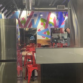 Hot Motha Clucker - Chicken Shop Near Me - Thousand Oaks, California