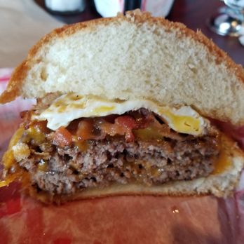 Beth's Burger Bar - Burgers Near Me - Orlando, Florida