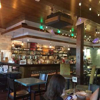 Pho Binh Heights - Front of the restaurant - Vietnamese Near Me - Houston, Texas