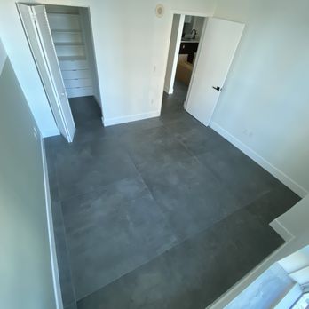 Miami Floor & Design - 48x48 porcelain tile
Green and white flat paint in the walls
custom closet - Flooring Near Me - North Miami Beach, Florida Miami Floor & Design - 48x48 porcelain tile
Green and white flat paint in the walls
custom closet - Flooring Near Me - North Miami Beach, Florida