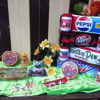 Mr Simms Olde Sweet Shoppe - Window display - Candy Stores Near Me - Dublin, D
