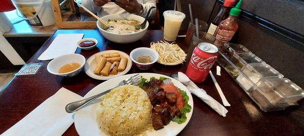 THMOR DA Restaurant by null