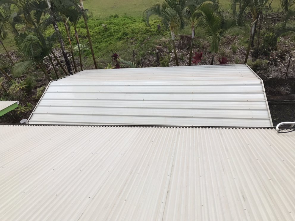 Slide of Roof 2 Tank