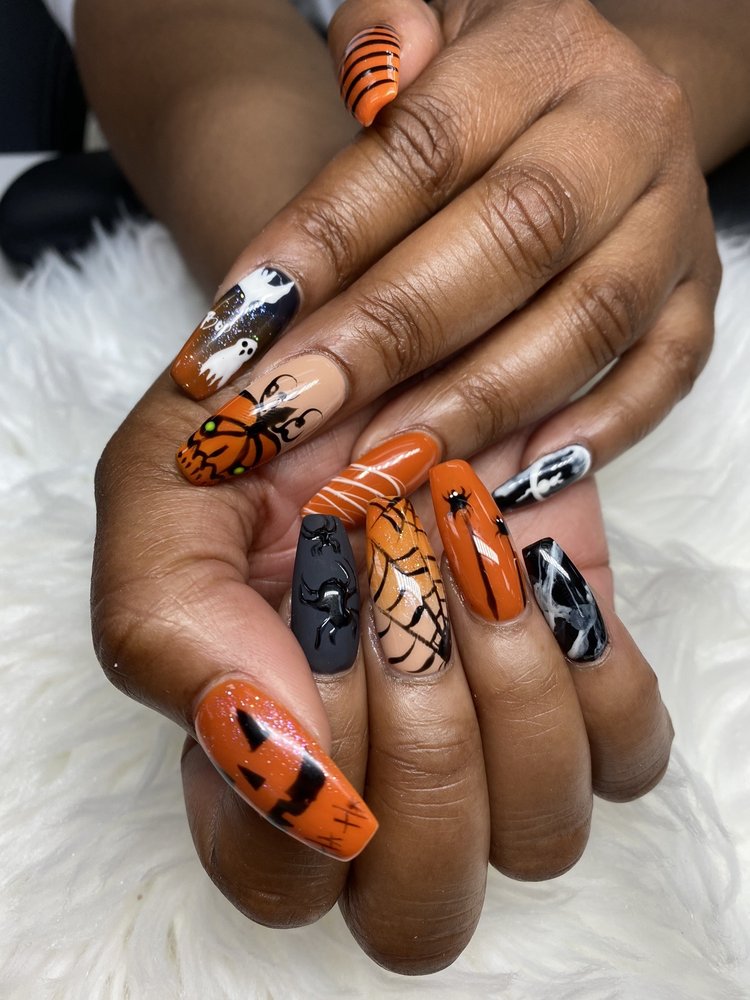 VEE’S ARTISTIC NAILS Updated October 2024 56 Photos & 14 Reviews