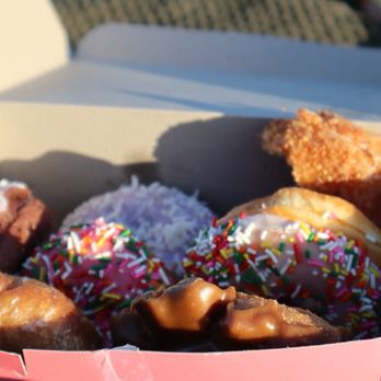 Happy Donut & Cronuts - Donuts Near Me - San Jose, California Happy Donut & Cronuts - Donuts Near Me - San Jose, California