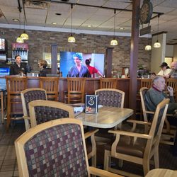 Bistro On The Glen - Inside