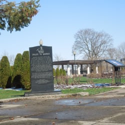 Salute To Women Monument