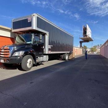 Osmon Moving & Storage - Trucks are roomy and well supplied....!!! - Movers Near Me - Los Angeles, California