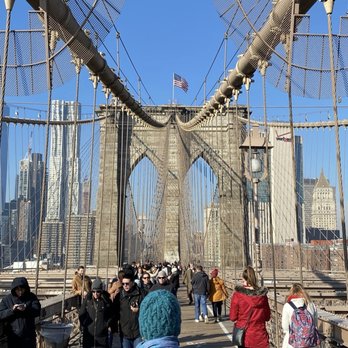 Brooklyn Bridge - Landmarks & Historical Buildings Near Me - Brooklyn, New York
