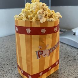 Small popcorn (overloaded!)