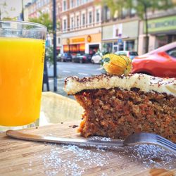 Cafe Wohnraum - Der Cafe Wohnraum Rübli Kuchen. Immer wieder den Weg wert!