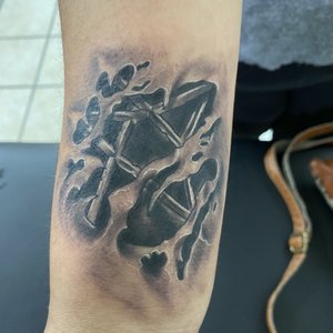 Fresno Tattoo Body Piercing Studio 129 Photos 153 Reviews Tattoo 418 N Blackstone Ave Fresno Ca United States Phone Number