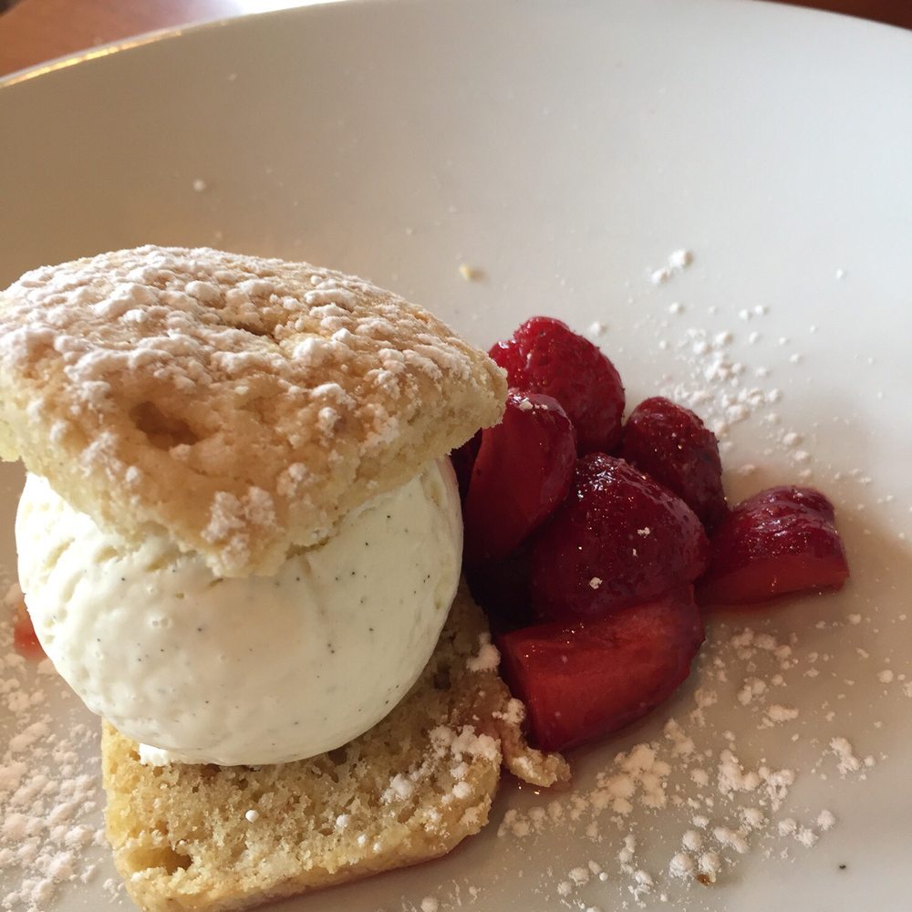 The Dundee Bistro - Strawberry shortcake - New American Near Me - Dundee, Oregon The Dundee Bistro - Strawberry shortcake - New American Near Me - Dundee, Oregon