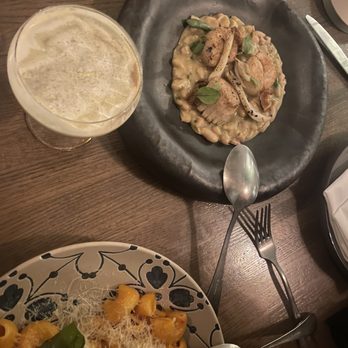 etta - Scallops, spicy rigatoni, dangerous thought cocktail - New American Near Me - Scottsdale, Arizona