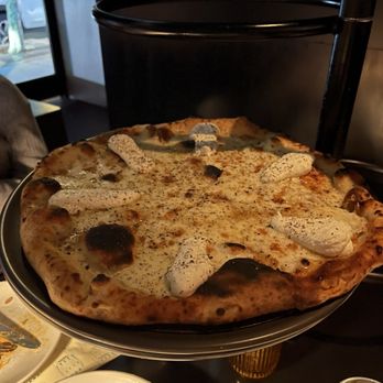 Pizzana - CACIO E PEPE - Salad Near Me - Los Angeles, California Pizzana - CACIO E PEPE - Salad Near Me - Los Angeles, California