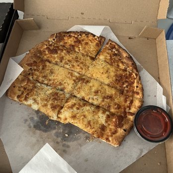 The Pizza Press - Garlic cheesy bread - Salad Near Me - Irvine, California The Pizza Press - Garlic cheesy bread - Salad Near Me - Irvine, California