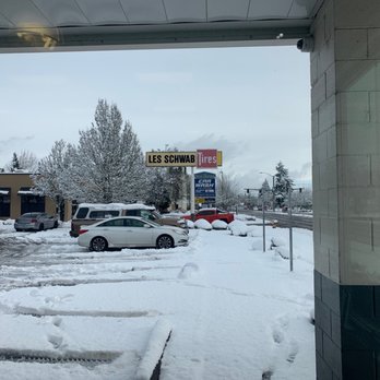 Les Schwab Tire Center - A bit of snow. - Tires Near Me - Springfield, Oregon Les Schwab Tire Center - A bit of snow. - Tires Near Me - Springfield, Oregon