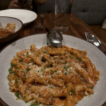 Daisies - Pasta Shops Near Me - Chicago, Illinois