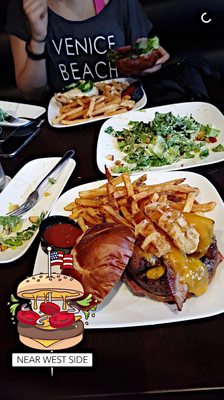 Kuma's Corner West Loop by null
