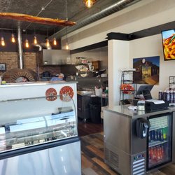 Mama Tigs Wood Fired Pizza - Entry and order
