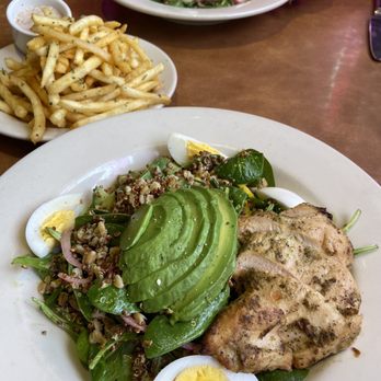 Café Bistro at Nordstrom - Green goddess salad + chicken - New American Near Me - Murray, Utah