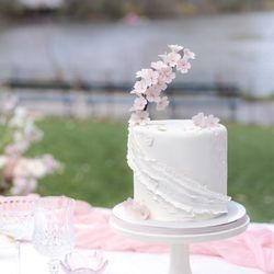 Petite Fleur Cake