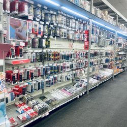 Staples - Pens for days