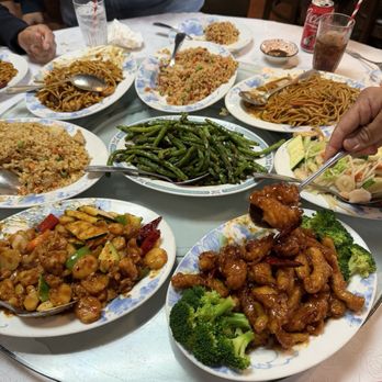 Happy Garden Chinese Restaurant - Chinese Near Me - Freedom, California