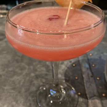 Red Table - I forget what cocktail this is. I met a lady at the bar who had it and I love it!! - Gastropubs Near Me - Huntington Beach, California Red Table - I forget what cocktail this is. I met a lady at the bar who had it and I love it!! - Gastropubs Near Me - Huntington Beach, California