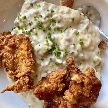 Forthright - Biscuits and gravy with fried chicken - Cafes Near Me - Austin, Texas