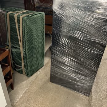Sacramento Movers - Dresser and file cabinet - Movers Near Me Sacramento Movers - Dresser and file cabinet - Movers Near Me