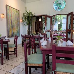 Archie's Wok - Inside, really chill