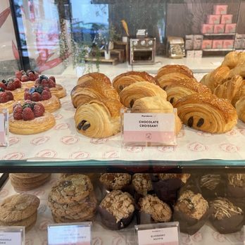 Parakeet Cafe - Little Italy - Fruit Danish, Croissant- Chocolate - Breakfast & Brunch Near Me - San Diego, California Parakeet Cafe - Little Italy - Fruit Danish, Croissant- Chocolate - Breakfast & Brunch Near Me - San Diego, California