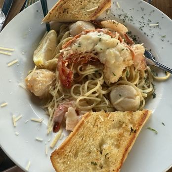 Buzzard's Roost Grill & Pub - Seafood pasta - Seafood Near Me - Key Largo, Florida Buzzard's Roost Grill & Pub - Seafood pasta - Seafood Near Me - Key Largo, Florida
