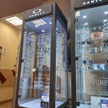 Sterling Optical - Edison - Optometrists Near Me - Edison, New Jersey