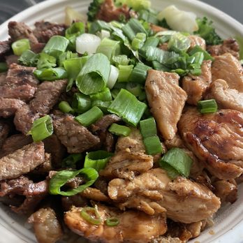 Flame Broiler - Half & half with white meat chicken, brown rice, veggies and green onions! SOOOO GOOD + Fresh! - Korean Near Me - Orange, California