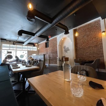Hiso - Interior - Laotian Near Me - Sacramento, California Hiso - Interior - Laotian Near Me - Sacramento, California
