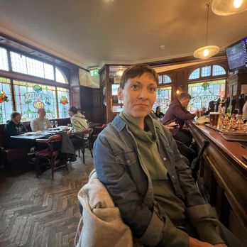The Blackbird - Pubs Near Me - London, XGL