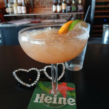 Carmine's Restaurant and Bar - The best bartender... I didn't have to say a word....he knows me! - Spanish Near Me - Tampa, Florida Carmine's Restaurant and Bar - The best bartender... I didn't have to say a word....he knows me! - Spanish Near Me - Tampa, Florida