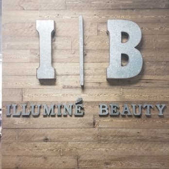 Illuminé Beauty - Accent wood wall inside the studio. - Eyelash Service Near Me - Albuquerque, New Mexico Illuminé Beauty - Accent wood wall inside the studio. - Eyelash Service Near Me - Albuquerque, New Mexico